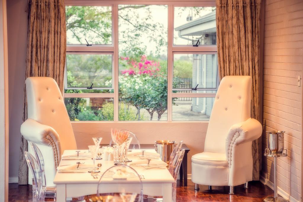 Nauntons Guest House & Wedding Venue Ледисмит Экстерьер фото