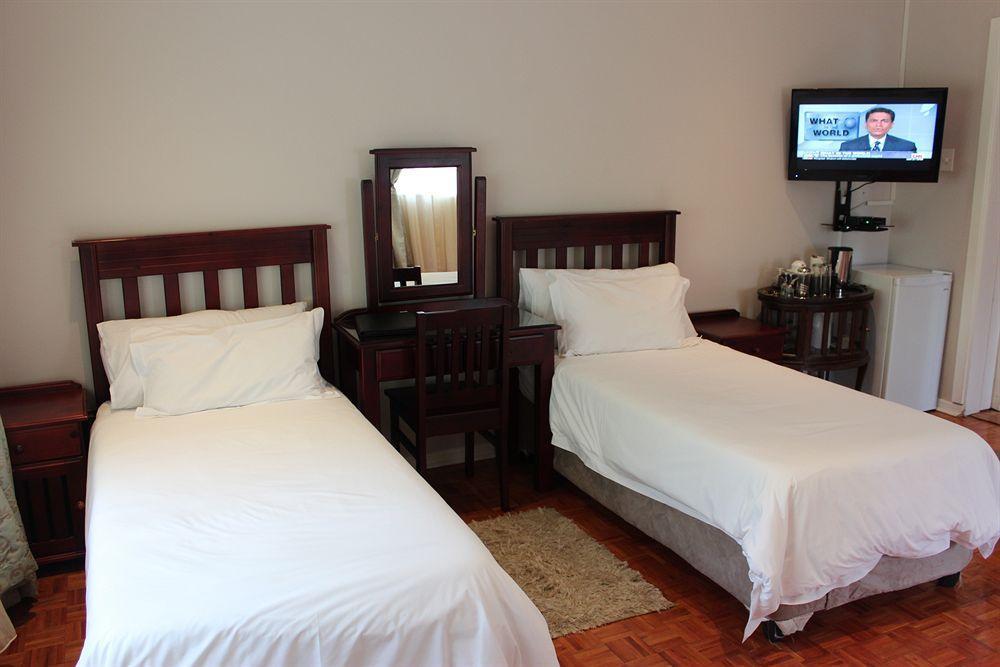 Nauntons Guest House & Wedding Venue Ледисмит Экстерьер фото